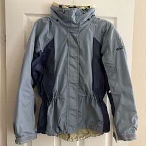 Columbia Women's Ski Jacket. Size Medium. In great condition